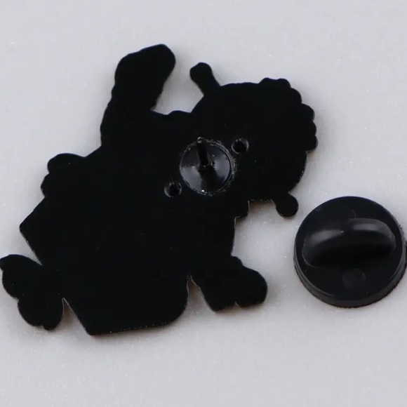 Rosie Pin - Picture 5 of 6